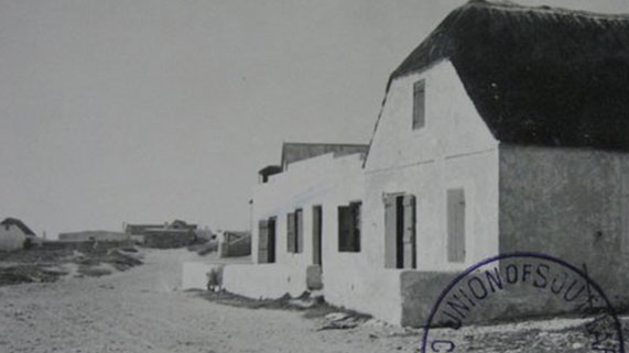 Old Black and white archive photo of Paternoster
